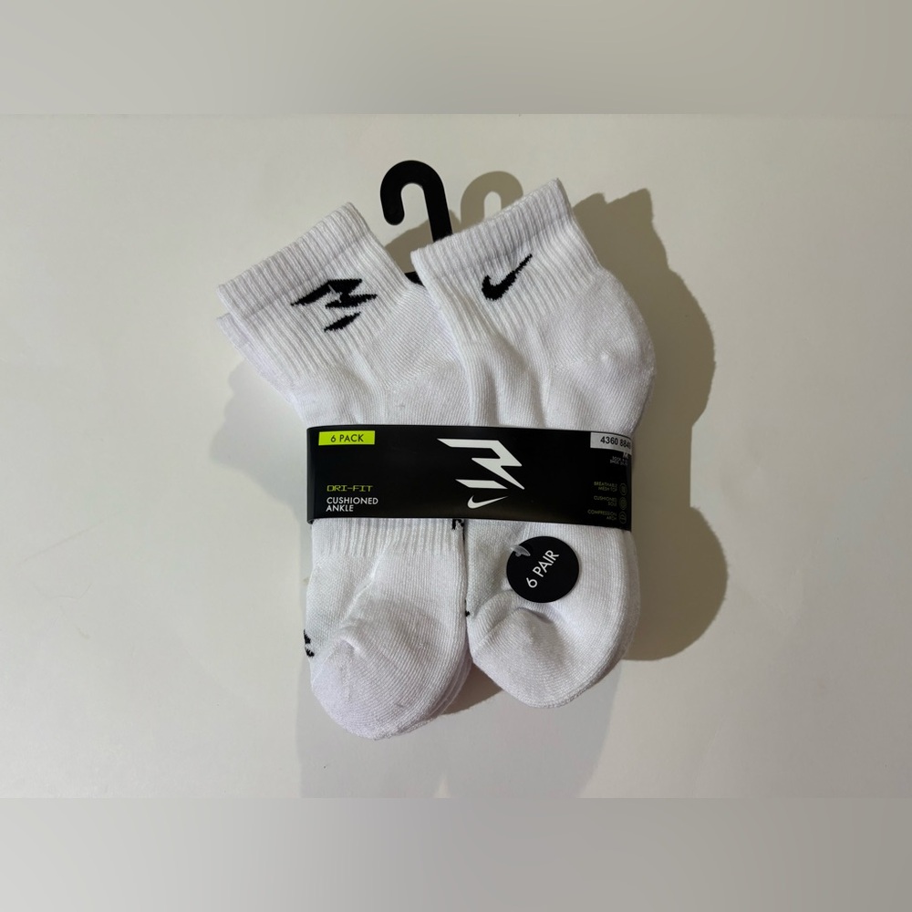 Nike dri-fit 3BRAND Athletic ankle socks 6 pair pack white black swoosh drifit